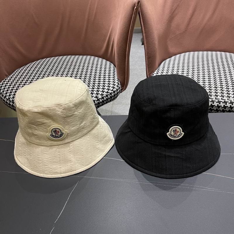 Moncler hat 062701